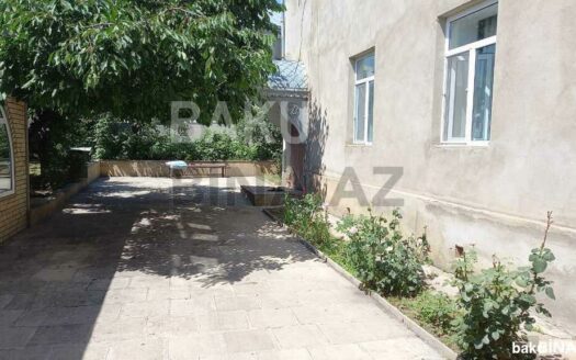 6 Room House / Villa for Sale in Gusar