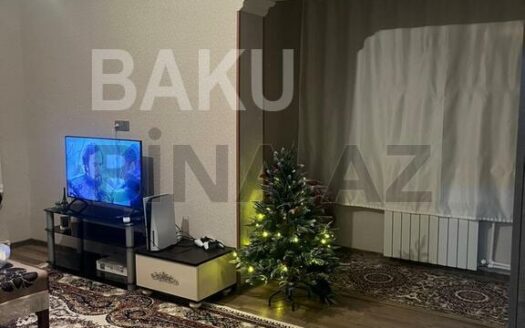 2 Rooms Old Apartment for Sale in Baku