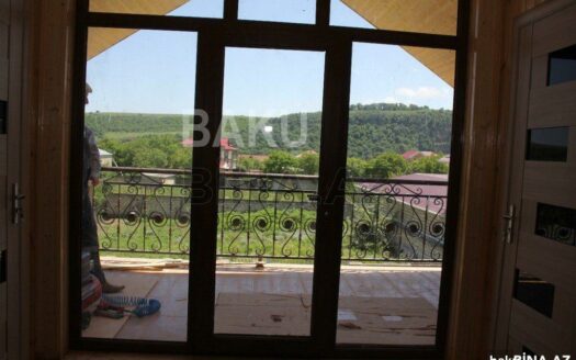 7 Room House / Villa for Sale in Gusar