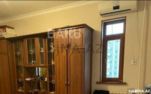 2 Rooms Old Apartment for Sale in Baku