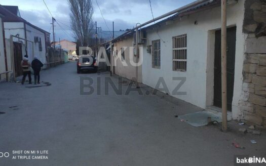 4 Room House / Villa for Sale in Baku