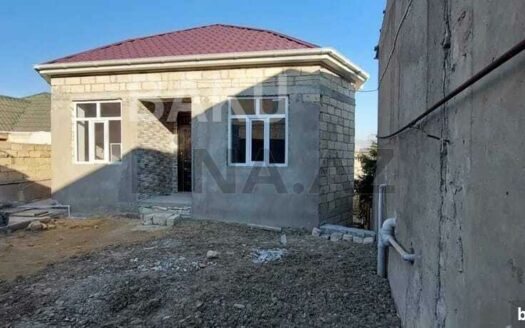 4 Room House / Villa for Sale in Baku