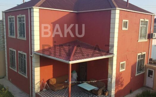 4 Room House / Villa for Sale in Baku