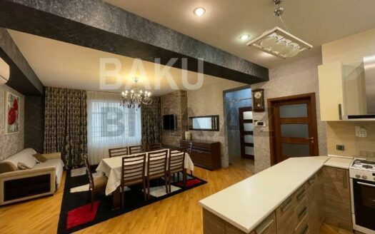 4 Room New Apartment for Sale in Baku