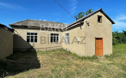 2 Room House / Villa for Sale in Gusar
