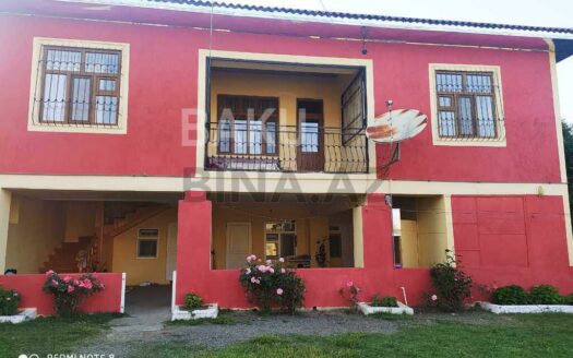 8 Room House / Villa for Sale in Lankaran