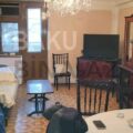 3 Room Old Apartment for Sale in Baku