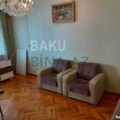 1 Room Old Apartment for Sale in Baku