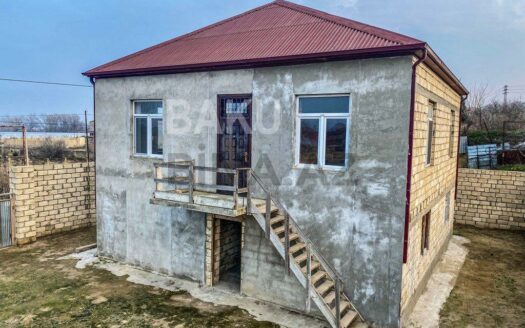 5 Room House / Villa for Sale in Baku
