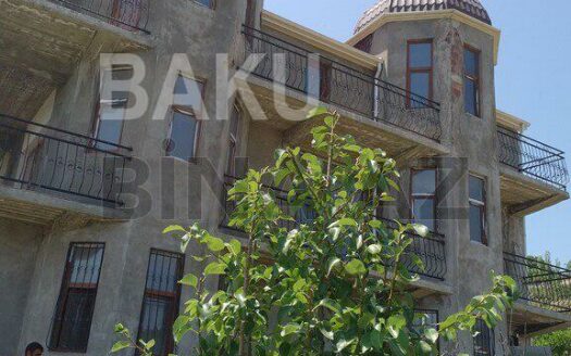 6 Room House / Villa for Sale in Guba