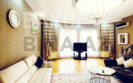 7 Room House / Villa for Sale in Baku