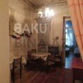 3 Room Old Apartment for Sale in Baku