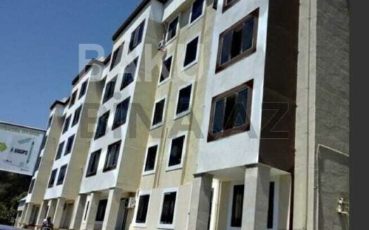 2 Rooms Old Apartment for Sale in Baku