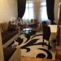3 Room Old Apartment for Sale in Baku