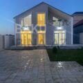 5 Room House / Villa for Sale in Baku
