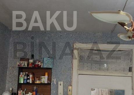 1 Room Old Apartment for Sale in Baku