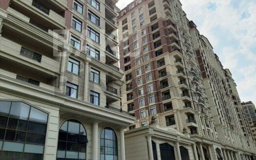 5 Room Office for Sale in Baku