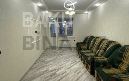 3 Room Old Apartment for Sale in Baku
