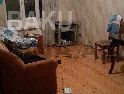 3 Room Old Apartment for Sale in Baku