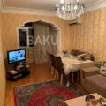 4 Room Old Apartment for Sale in Baku