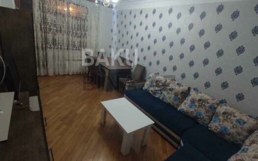 2 Rooms Old Apartment for Sale in Baku