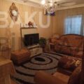 3 Room Old Apartment for Sale in Baku
