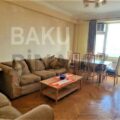 3 Room Old Apartment for Sale in Baku