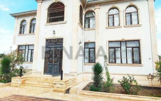 8 Room House / Villa for Sale in Shirvan