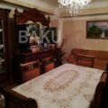 4 Room Old Apartment for Sale in Baku