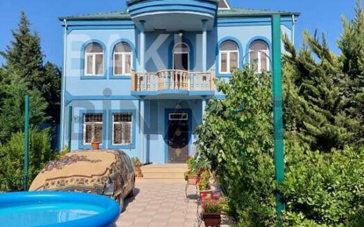 5 Room House / Villa for Sale in Baku