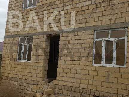 5 Room House / Villa for Sale in Baku