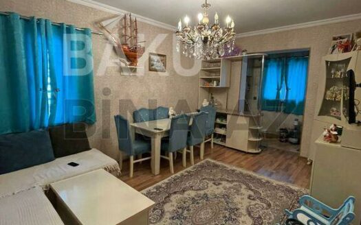 2 Rooms Old Apartment for Sale in Baku