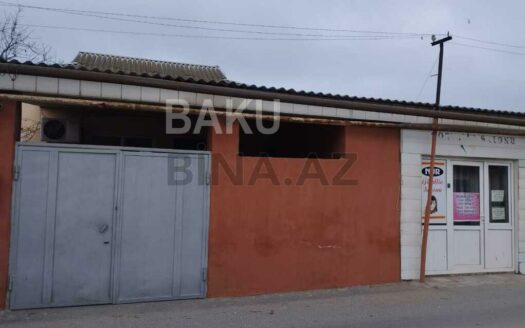 4 Room House / Villa for Sale in Baku