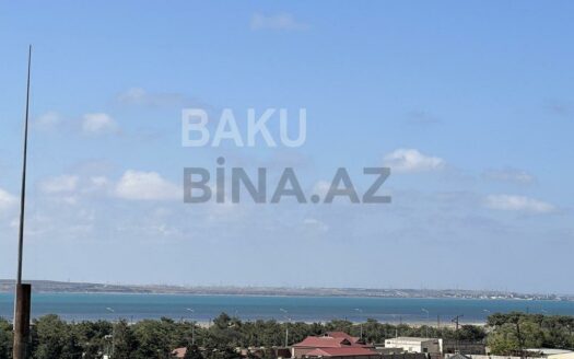 1 Room Old Apartment for Sale in Baku