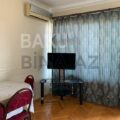 3 Room Old Apartment for Sale in Baku