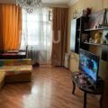 3 Room Old Apartment for Sale in Baku