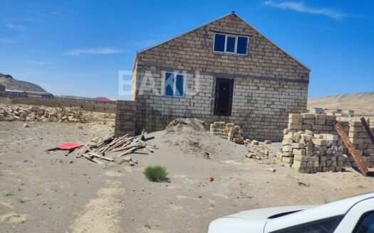 5 Room House / Villa for Sale in Baku