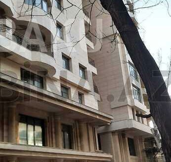 4 Room New Apartment for Sale in Baku