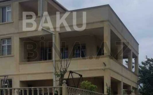 6 Room House / Villa for Sale in Baku