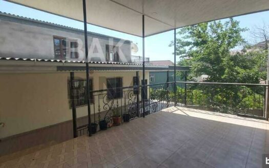 6 Room House / Villa for Sale in Baku