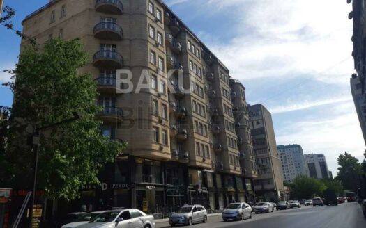 5 Room New Apartment for Sale in Baku