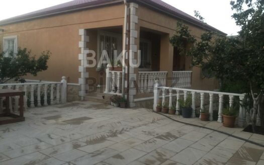 3 Room House / Villa for Sale in Baku