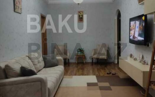 2 Rooms Old Apartment for Sale in Baku