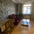 3 Room Old Apartment for Sale in Baku