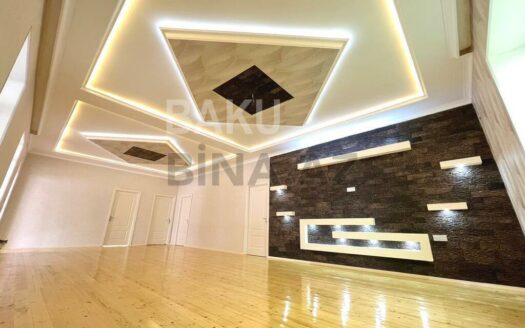 4 Room House / Villa for Sale in Baku