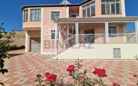 6 Room House / Villa for Sale in Shamakhi