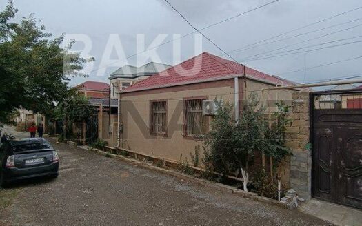 3 Room House / Villa for Sale in Baku