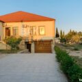 6 Room House / Villa for Sale in Baku
