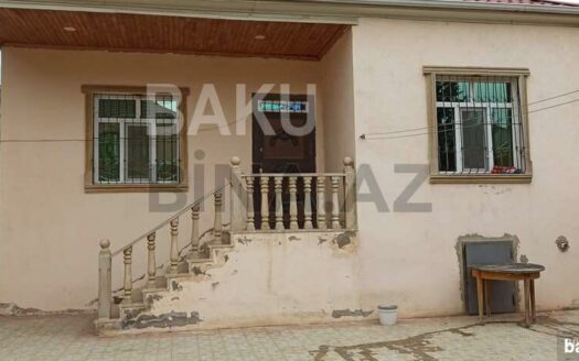 3 Room House / Villa for Sale in Baku