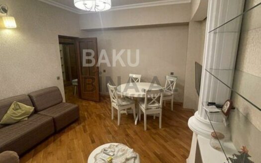 2 Rooms Old Apartment for Sale in Baku